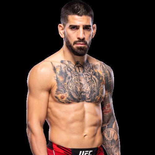 Topuria Starches Oliveira Cold in Brutal UFC 317 Knockout